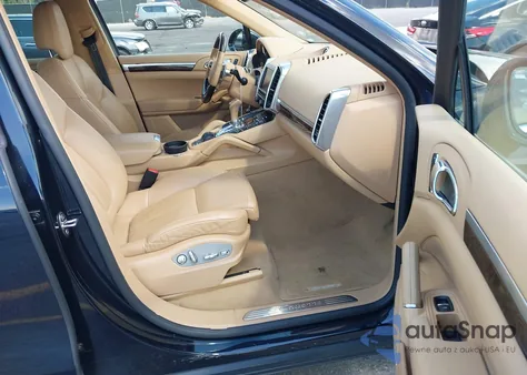 2016 Porsche Cayenne из США, поврежденный, VIN WP1AA2A2XGLA00611